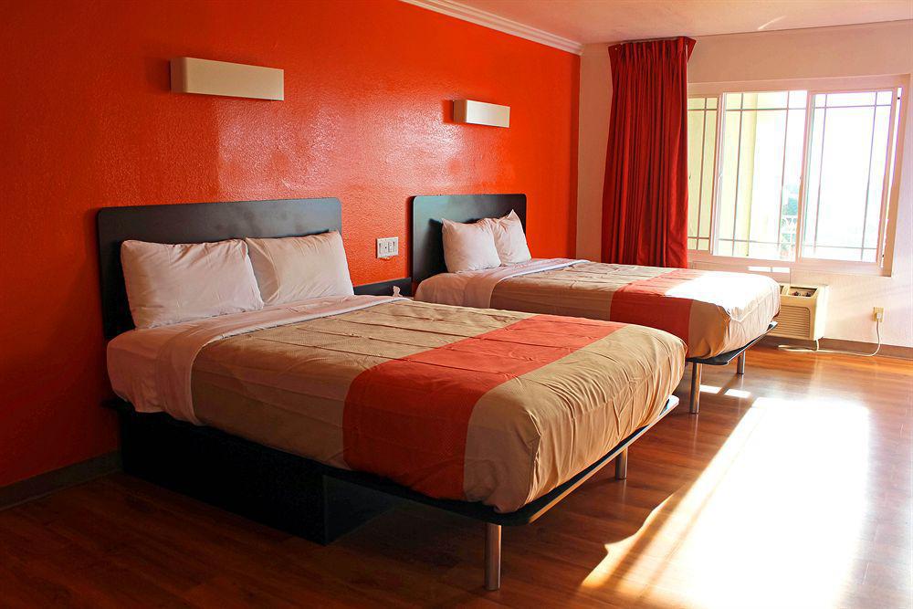 Motel 6-Vista, Ca Extérieur photo