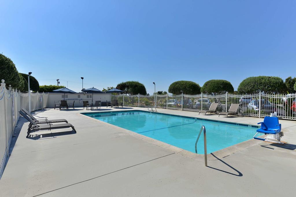 Motel 6-Vista, Ca Extérieur photo