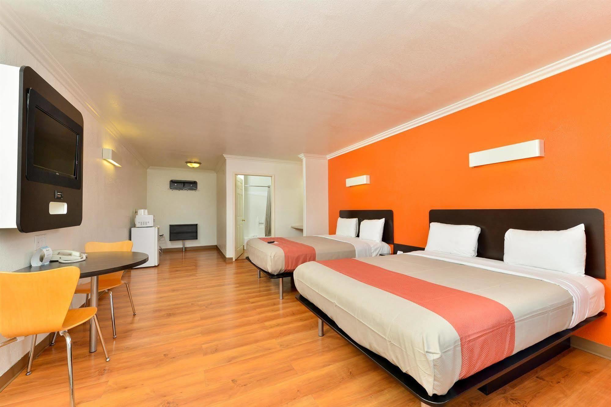 Motel 6-Vista, Ca Extérieur photo