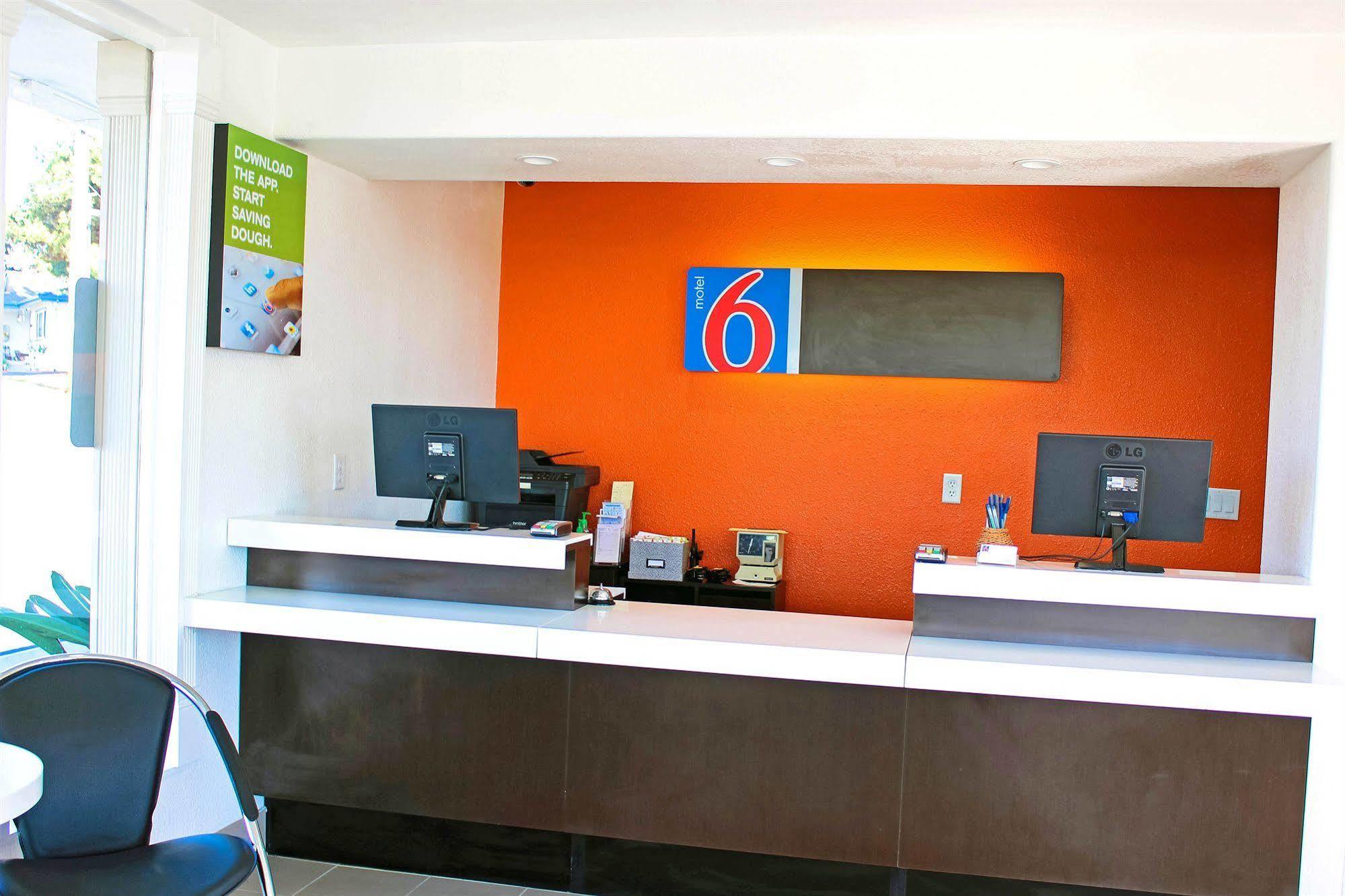 Motel 6-Vista, Ca Extérieur photo