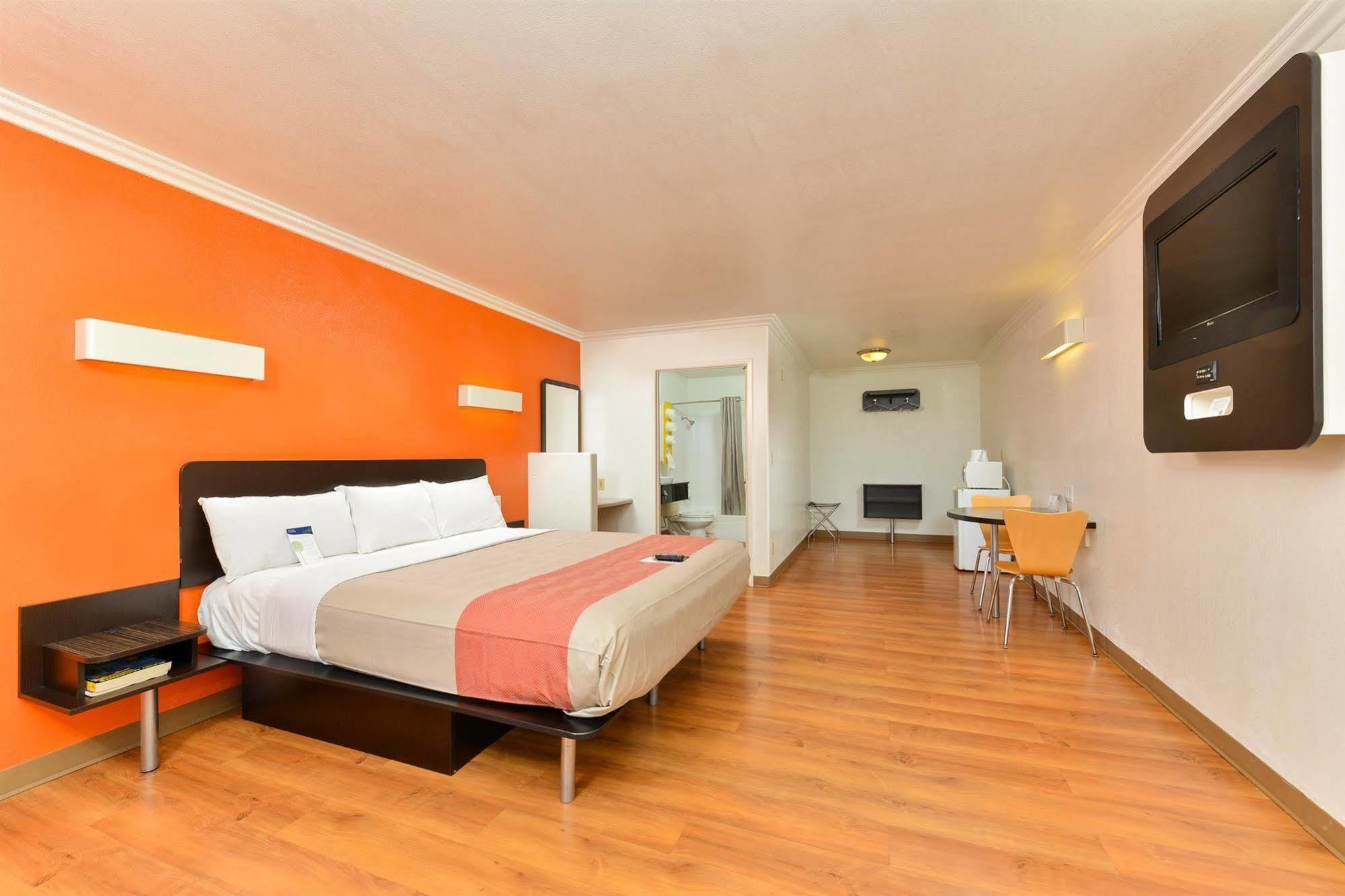 Motel 6-Vista, Ca Extérieur photo